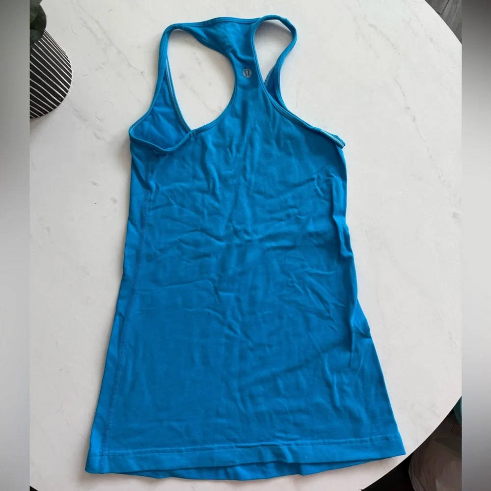 lululemon athletica size gently